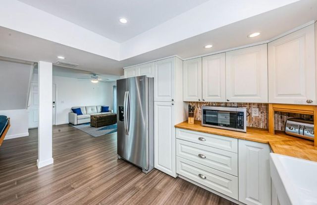 8432 W GULF BOULEVARD, Treasure Island, FL 33706