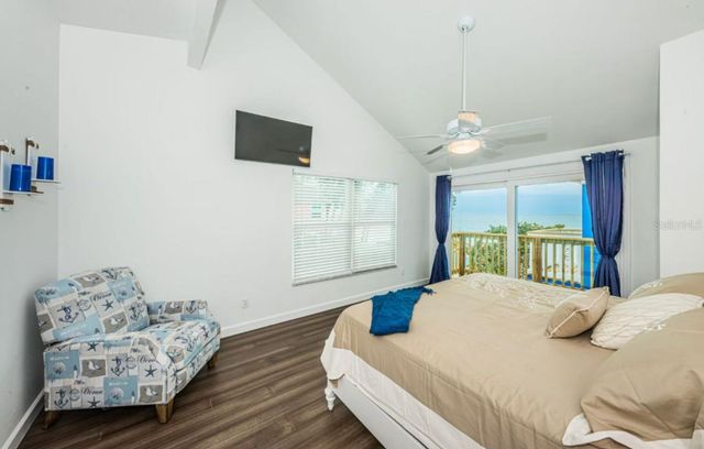 8432 W GULF BOULEVARD, Treasure Island, FL 33706