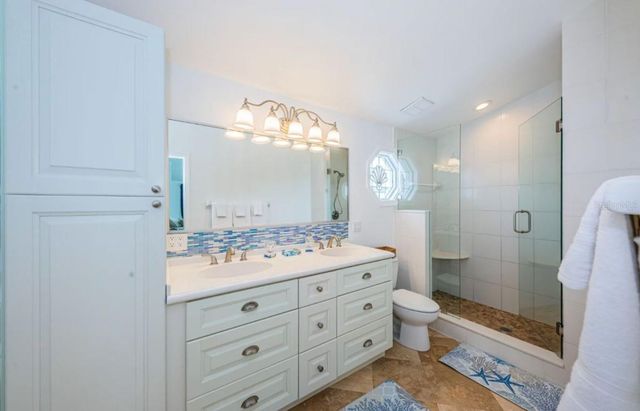 8432 W GULF BOULEVARD, Treasure Island, FL 33706