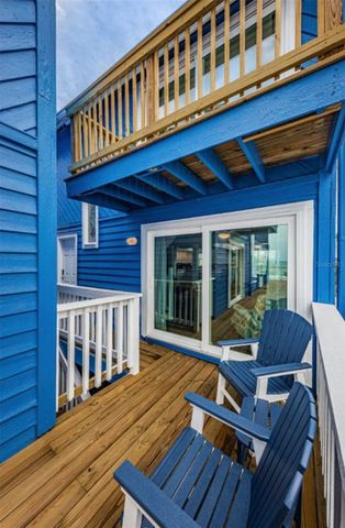 8432 W GULF BOULEVARD, Treasure Island, FL 33706