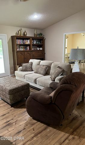 4667 Fox Trace, Marianna, FL 32446