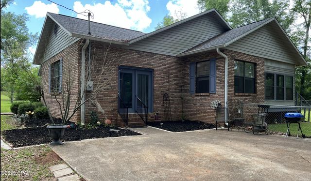 4667 Fox Trace, Marianna, FL 32446