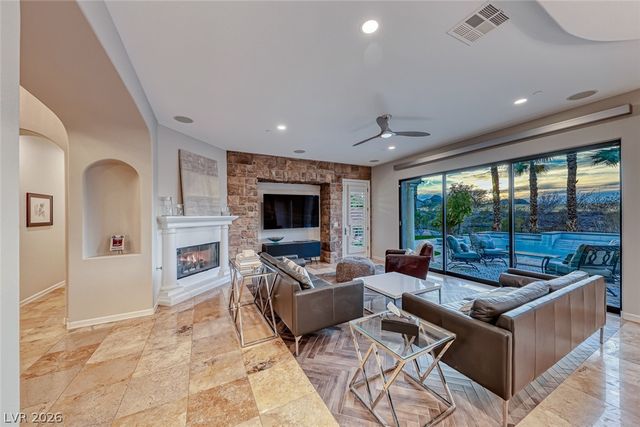 61 Contrada Fiore Drive, Henderson, NV 89011