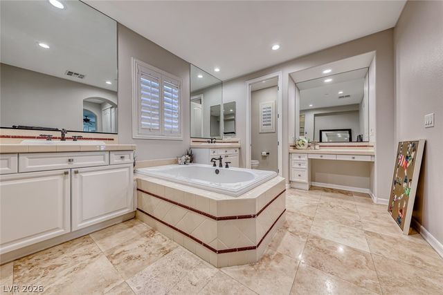 61 Contrada Fiore Drive, Henderson, NV 89011