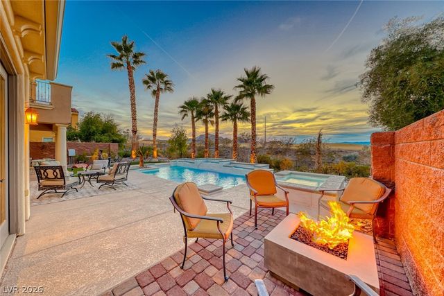 61 Contrada Fiore Drive, Henderson, NV 89011