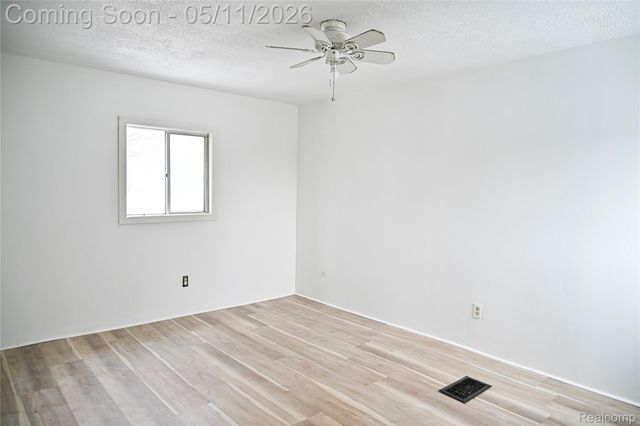 147 Charles Street, River Rouge, MI 48218