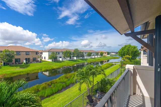 3332 W 95th Ter ., Hialeah, FL 33018