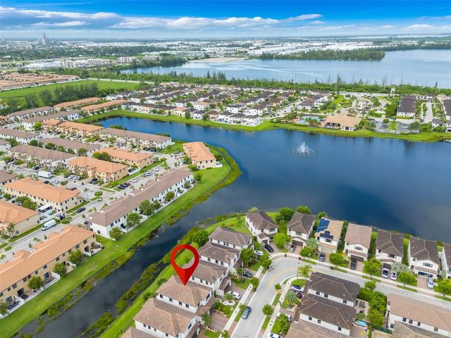 3332 W 95th Ter ., Hialeah, FL 33018