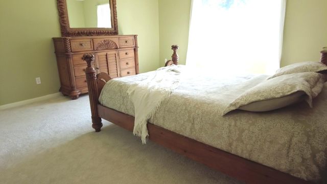 122 Edison DR, Hutto, TX 78634