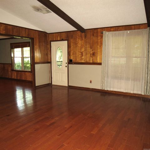 9201 Old Warren Road, Pine Bluff, AR 71603