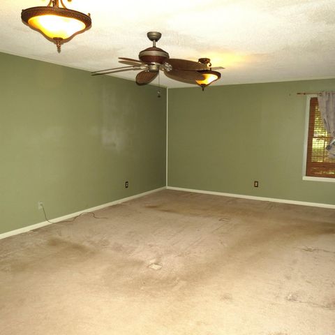 9201 Old Warren Road, Pine Bluff, AR 71603