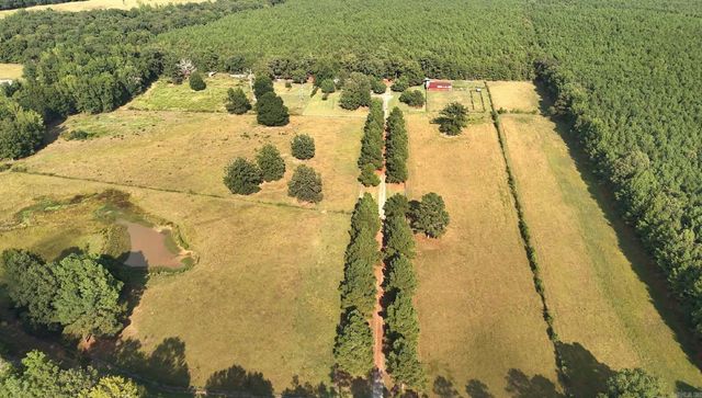 9201 Old Warren Road, Pine Bluff, AR 71603