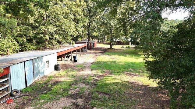 9201 Old Warren Road, Pine Bluff, AR 71603
