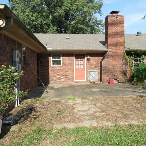 9201 Old Warren Road, Pine Bluff, AR 71603