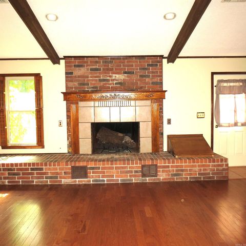 9201 Old Warren Road, Pine Bluff, AR 71603