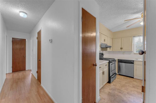 901 N Hill ST, Burnet, TX 78611