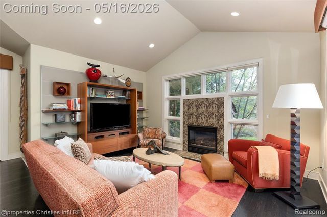 4712 Buckby Cross, Bloomfield Hills, MI 48302
