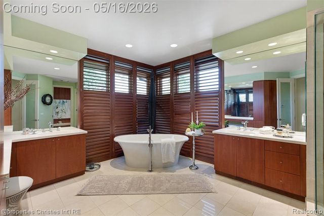 4712 Buckby Cross, Bloomfield Hills, MI 48302