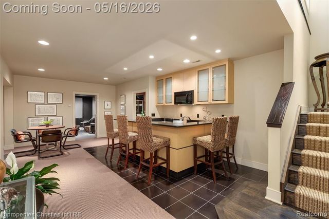 4712 Buckby Cross, Bloomfield Hills, MI 48302