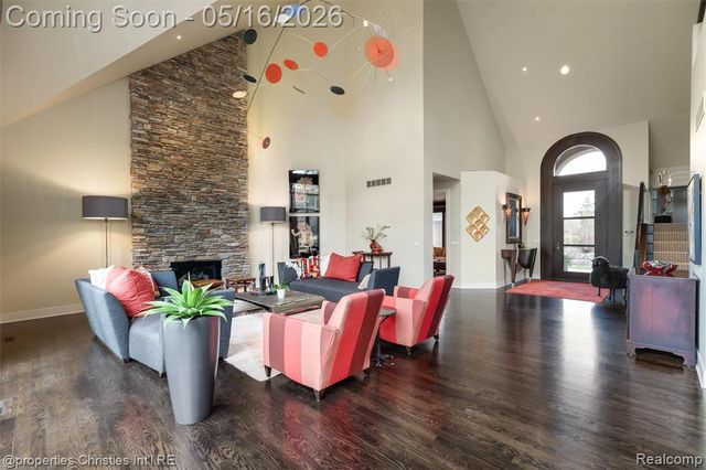 4712 Buckby Cross, Bloomfield Hills, MI 48302