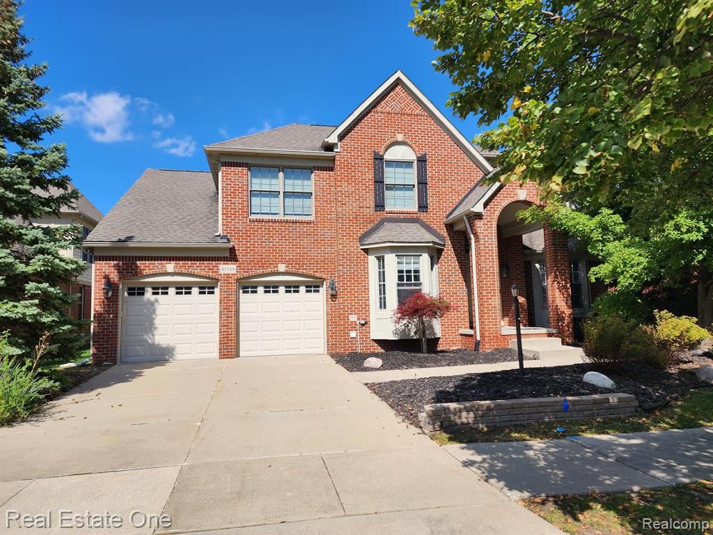41568 Thoreau Ridge, Novi, MI 48377