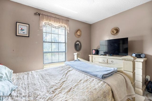 6247 CRANBERRY Lane E, Jacksonville, FL 32244