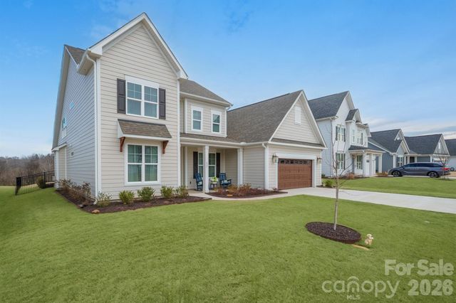 423 Lucky Drive NW, Concord, NC 28027