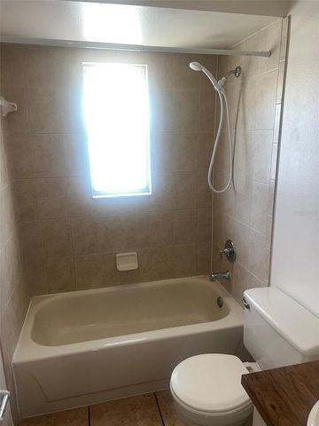 5205 DUBLIN PLACE, Tampa, FL 33624
