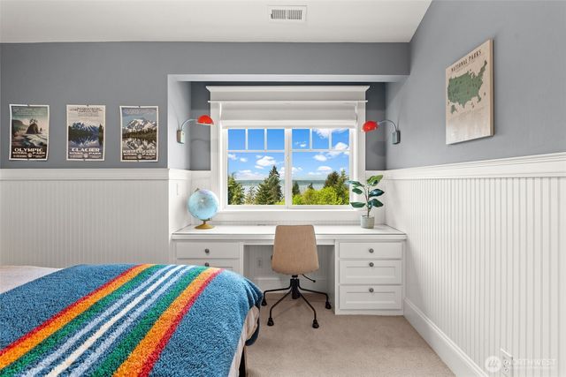 543 Hyak Drive, Fox Island, WA 98333