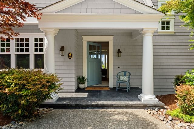 543 Hyak Drive, Fox Island, WA 98333