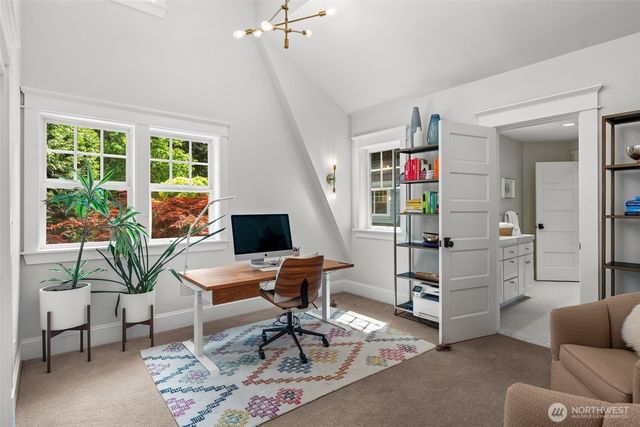 543 Hyak Drive, Fox Island, WA 98333