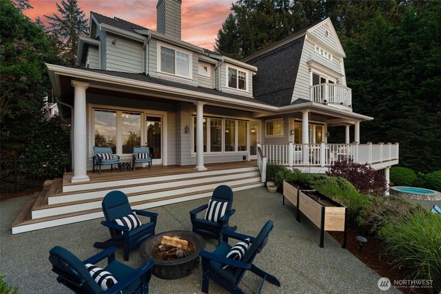543 Hyak Drive, Fox Island, WA 98333