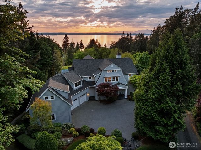 543 Hyak Drive, Fox Island, WA 98333