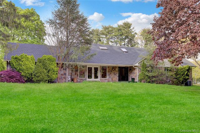 1719 Cedar Swamp Road, Brookville, NY 11545