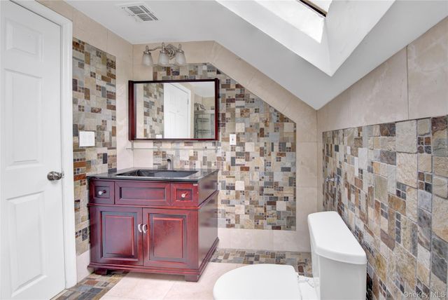 1719 Cedar Swamp Road, Brookville, NY 11545