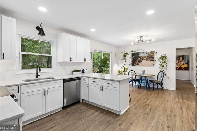 412 Derbyshire Drive, Stone Mountain, GA 30088