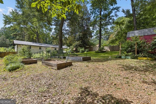 412 Derbyshire Drive, Stone Mountain, GA 30088