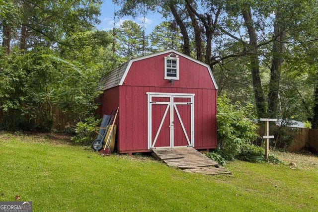 412 Derbyshire Drive, Stone Mountain, GA 30088