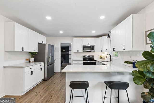 412 Derbyshire Drive, Stone Mountain, GA 30088
