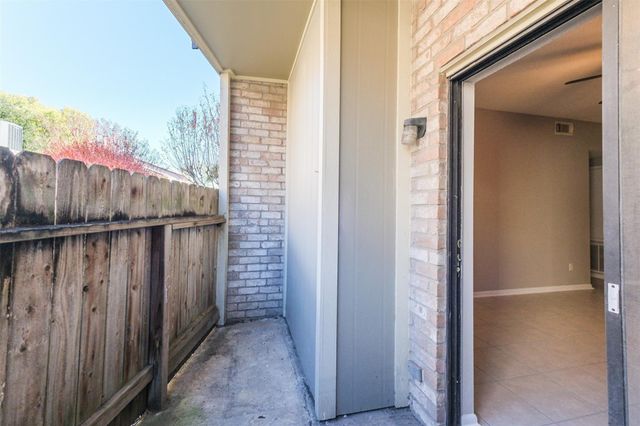 8100 Cambridge Street 101, Houston, TX 77054
