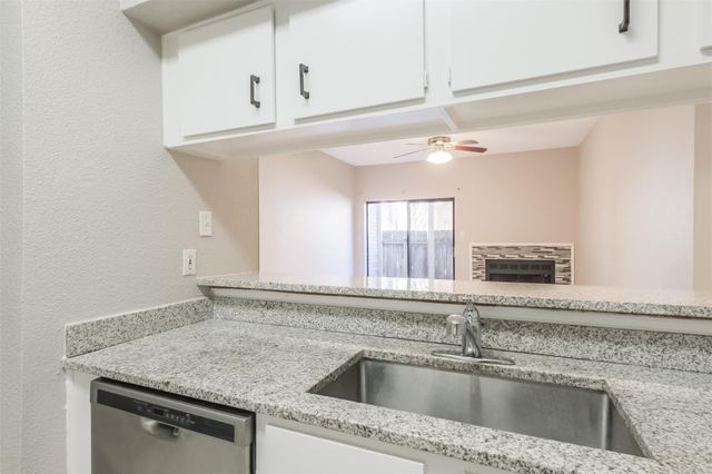 8100 Cambridge Street 101, Houston, TX 77054