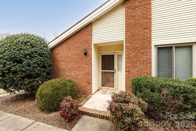 8410 Ramath Drive, Charlotte, NC 28211