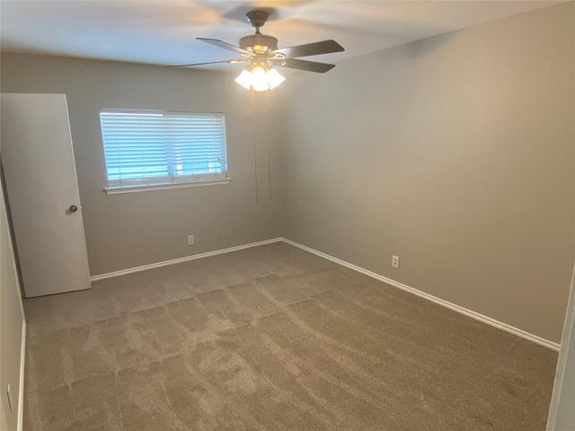 1405 Meadow PKWY, San Marcos, TX 78666