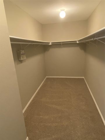 1405 Meadow PKWY, San Marcos, TX 78666