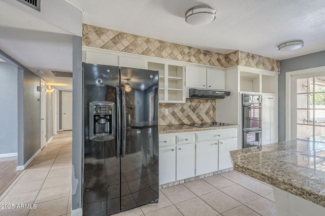 3236 S Kenwood Lane, Tempe, AZ 85282