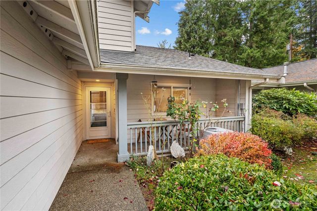 527 Radey Street, Port Orchard, WA 98366