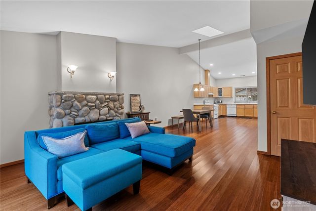 527 Radey Street, Port Orchard, WA 98366