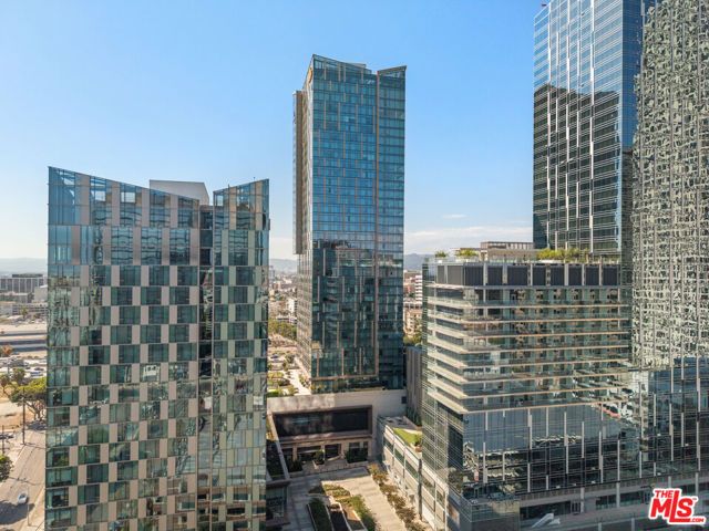 889 Francisco Street 907, Los Angeles, CA 90017