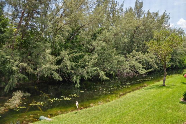 473 Lake Frances Drive, West Palm Beach, FL 33411