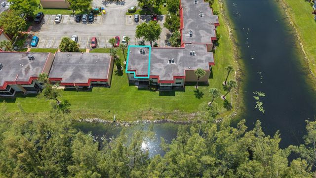 473 Lake Frances Drive, West Palm Beach, FL 33411